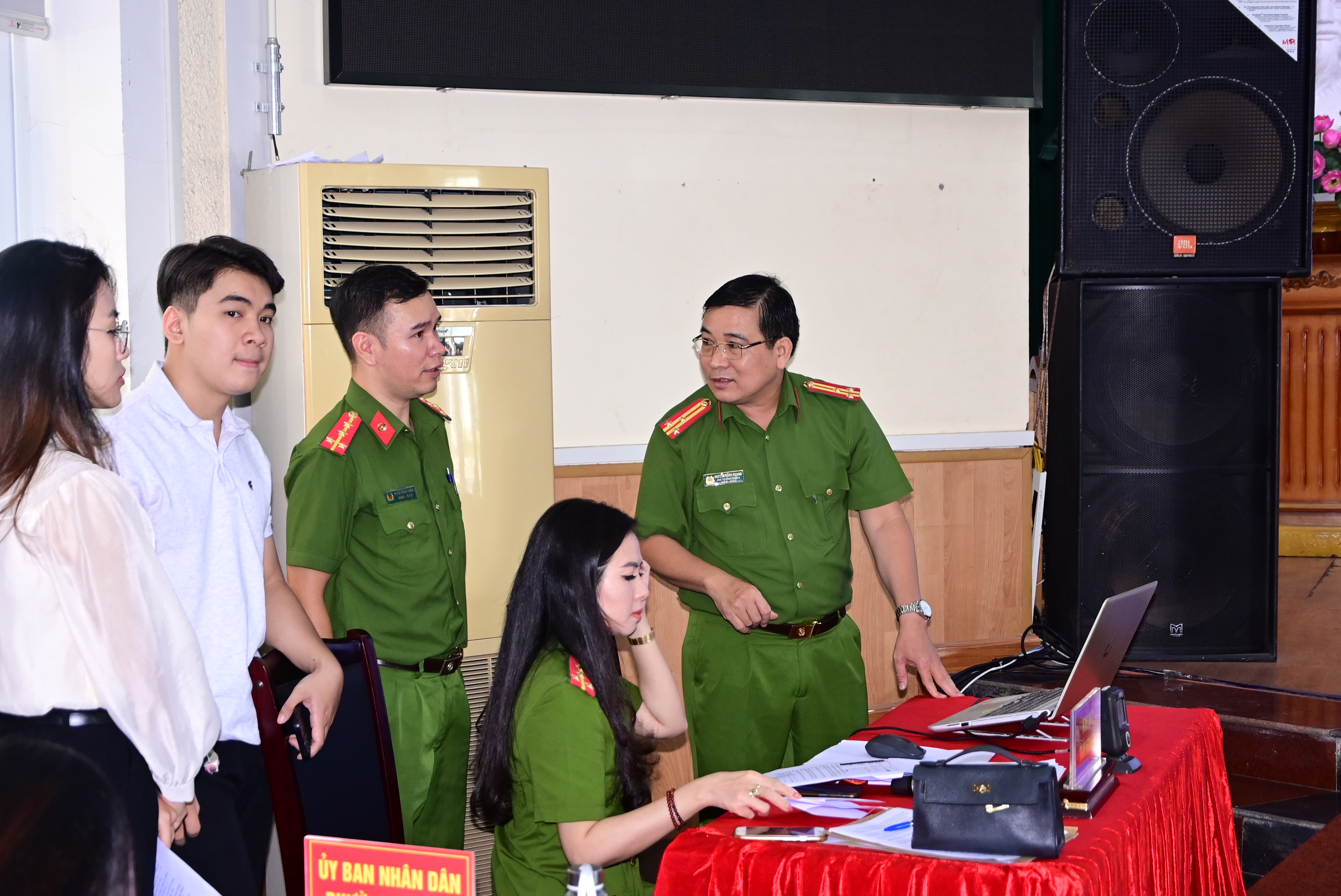 Nâng cao hiệu quả công tác quản lý lưu trú, tạm vắng